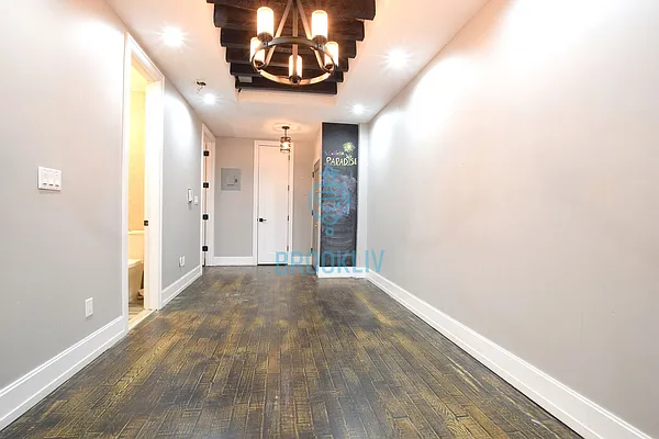 Rented by null | media 8