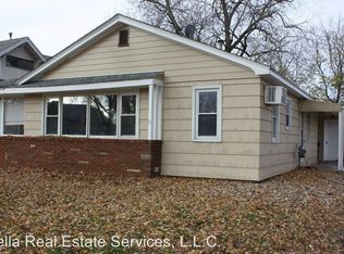 223 Main St, Pella, IA 50219