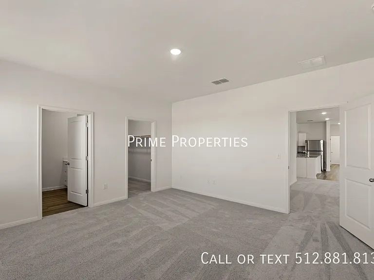 221 Wilson Springs Ln — Photo 17