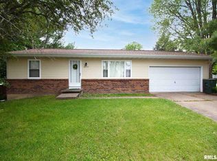6550 Hoover Rd, Davenport, IA 52806