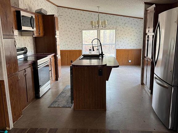 2nd image of 236 Gulf Crest Rd
