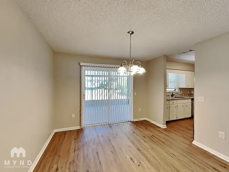 132 E Poinsettia St — Photo 7