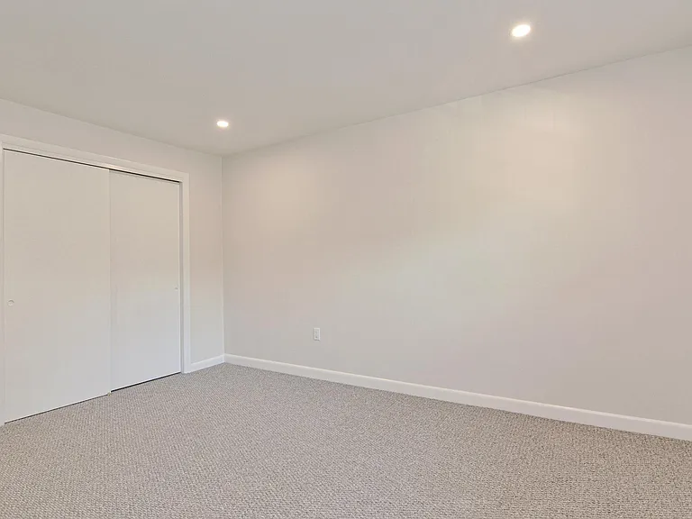56 Jacqueline Rd #10 — Photo 16