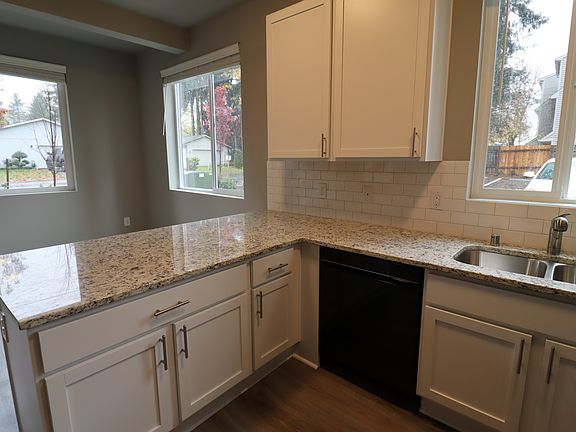 4th image of 1244 Cora St SE #101