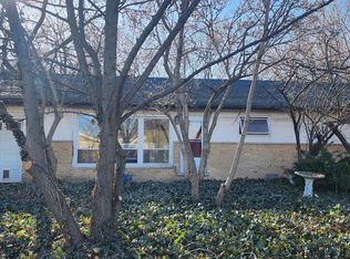 9408 Sumac Rd, Des Plaines, IL 60016