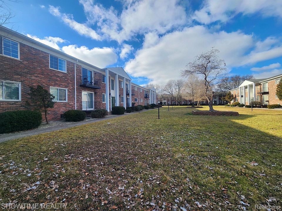 1st image of 39423 Van Dyke Ave #16