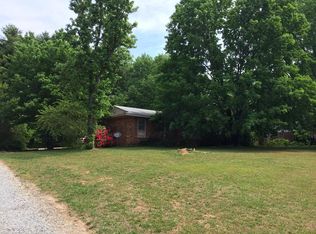 113 Crestview Dr, Farmville, VA 23901