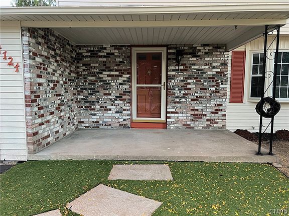 3rd image of 4124 Mesa Ln