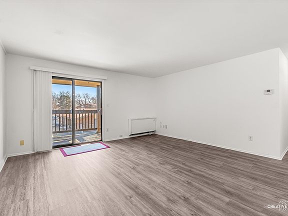 3rd image of 594 Somerset Ln APT 7