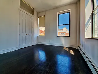 Rented by Julien Aractingi, LREB