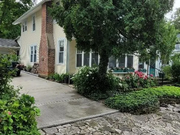 418 E 3rd St, Lakeside Marblehead, OH 43440
