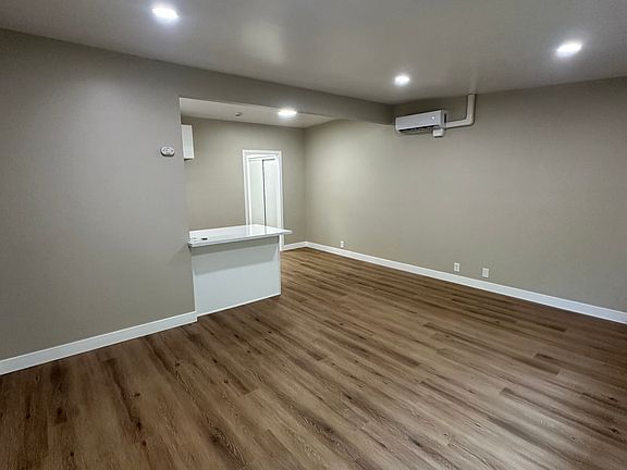 3rd image of 7930 Telegraph Rd APT 12A