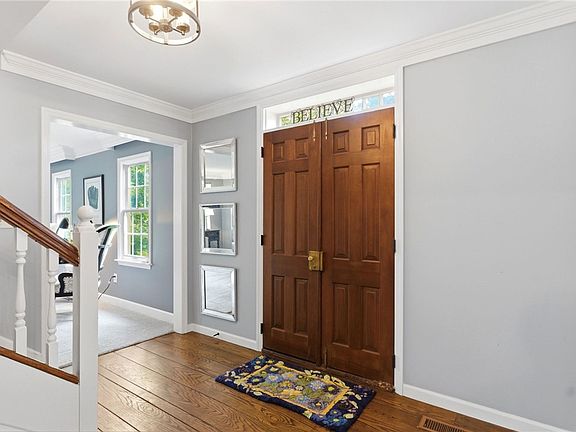 3rd image of 800 George Wythe Cmns