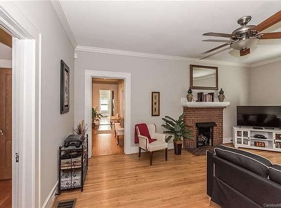 3rd image of 243 Keswick Ave