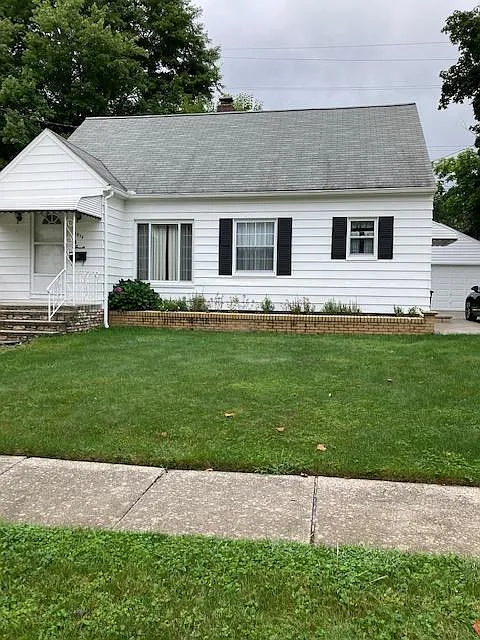 2376 13th St photo 1