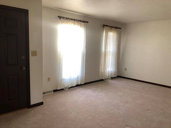 4th image of 507 Green Acres Cir