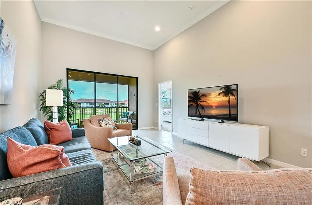 3 bed, 2.0 bath, 1632 sqft, $4,500 — Photo 1