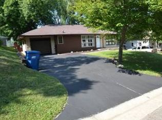 708 9th Ave S, South Saint Paul, MN 55075