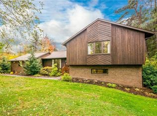 4168 Grandview Dr, Gibsonia, PA