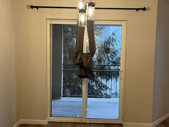 5th image of 9750 Greenwood Ave N APT 202