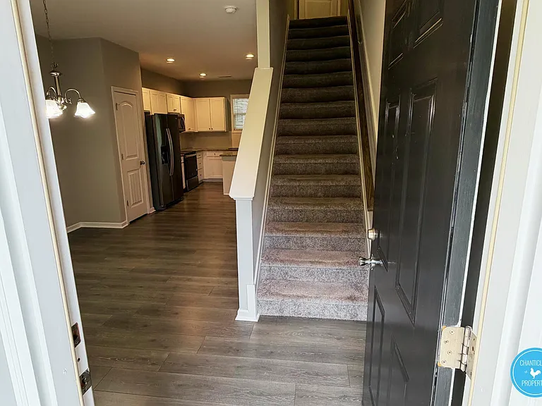 109 Stewarts Knob Dr — Photo 5