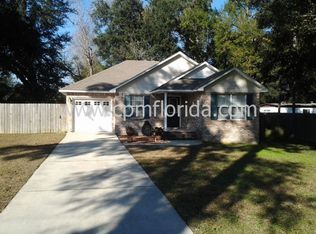320 Robinson Ln, Pensacola, FL 32514