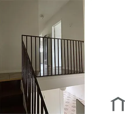 3 bed, 1350 sqft, $3,100 — Photo 4