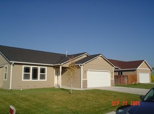 3212 Paramont St, Klamath Falls, OR 97603