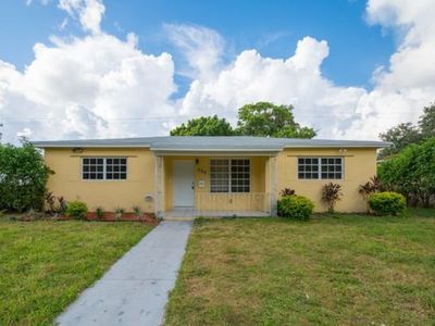 740 NE 168th St, North Miami Beach, FL, 33162
