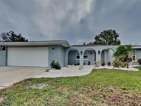 1701 Hibiscus Cir S, Oldsmar, FL 34677