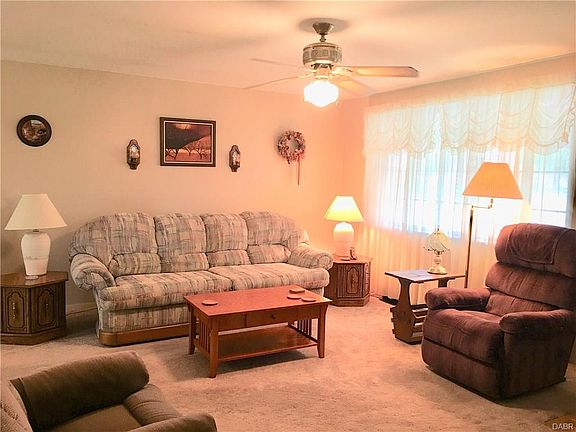 5th image of 505 Randler Ave