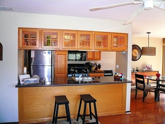 5th image of 1902 Rosewood Ct APT 5A