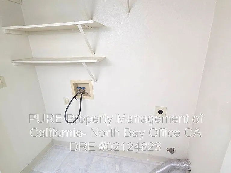 1310 Megan Pl — Photo 13