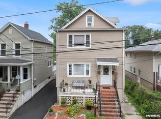 50 Oak St, Rochelle Park, NJ 07662