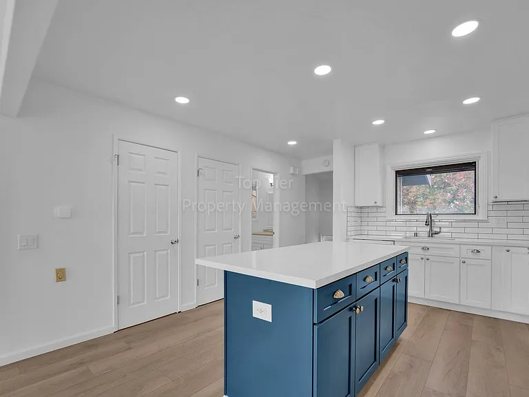 53 Janin Pl — Photo 18
