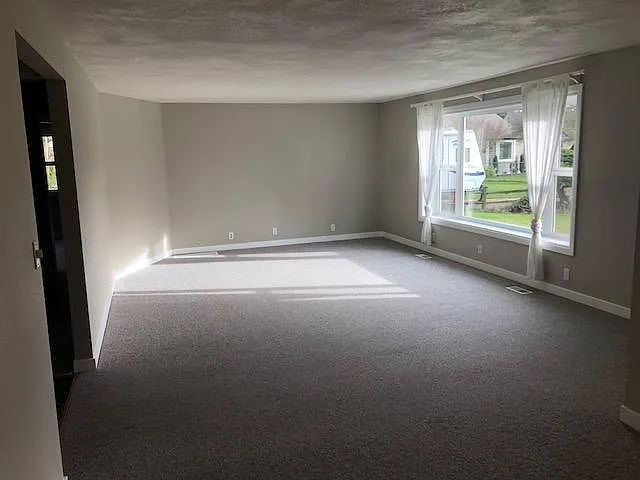 6445 Rankin Dr — Photo 2