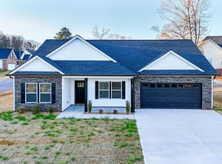 301 Limbwood Ct, Boiling Springs, SC 29316