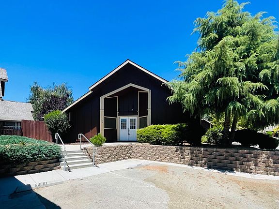 2nd image of 22 Village Ln