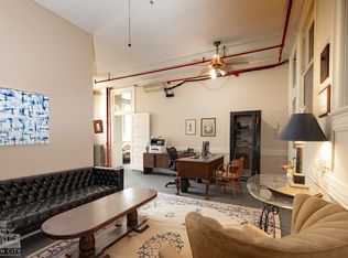 13 W Beverley St #A1, Staunton, VA 24401