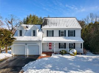44 Edinburgh Ln, Madison, CT 06443
