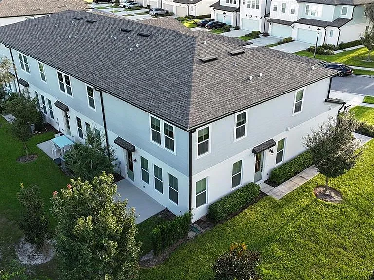 1707 Sanibel Dr — Photo 22