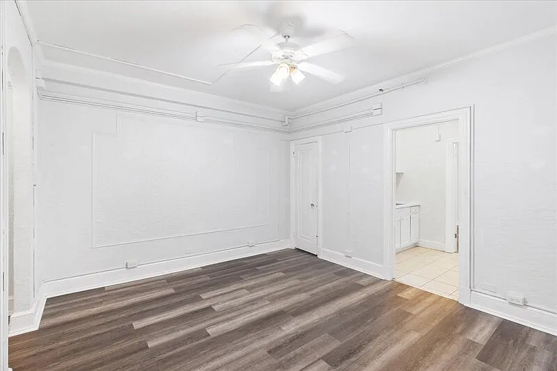 2 bed, 1.0 bath, $1,400 — Photo 4
