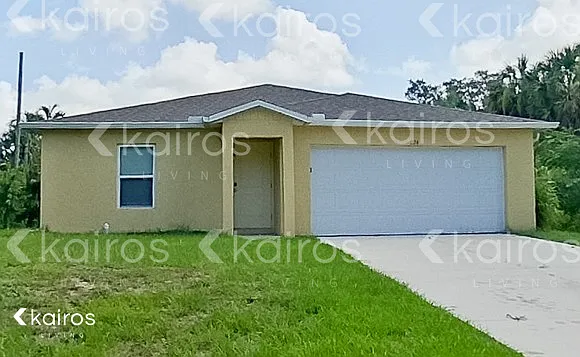1124 Ware Ave — Photo 1