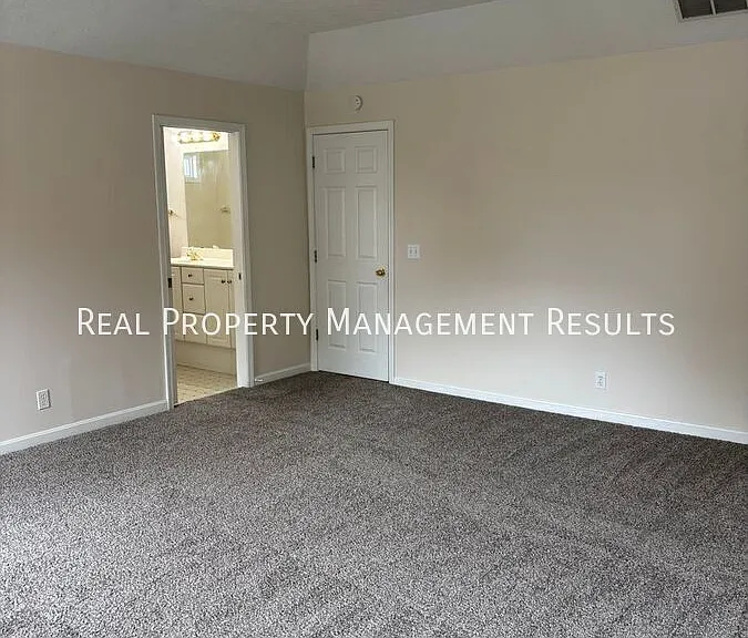 3324 Cobblefield Dr — Photo 10