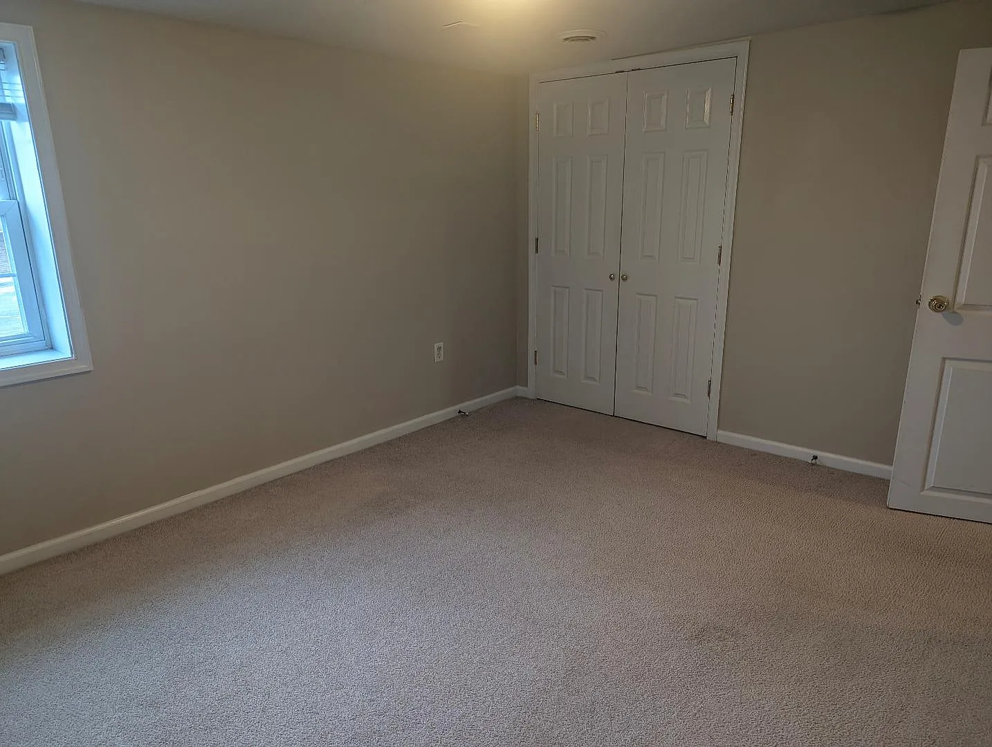 918 John Marshall Hwy - UNIT9 — Photo 3