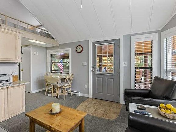 5th image of 85 Revett Dr