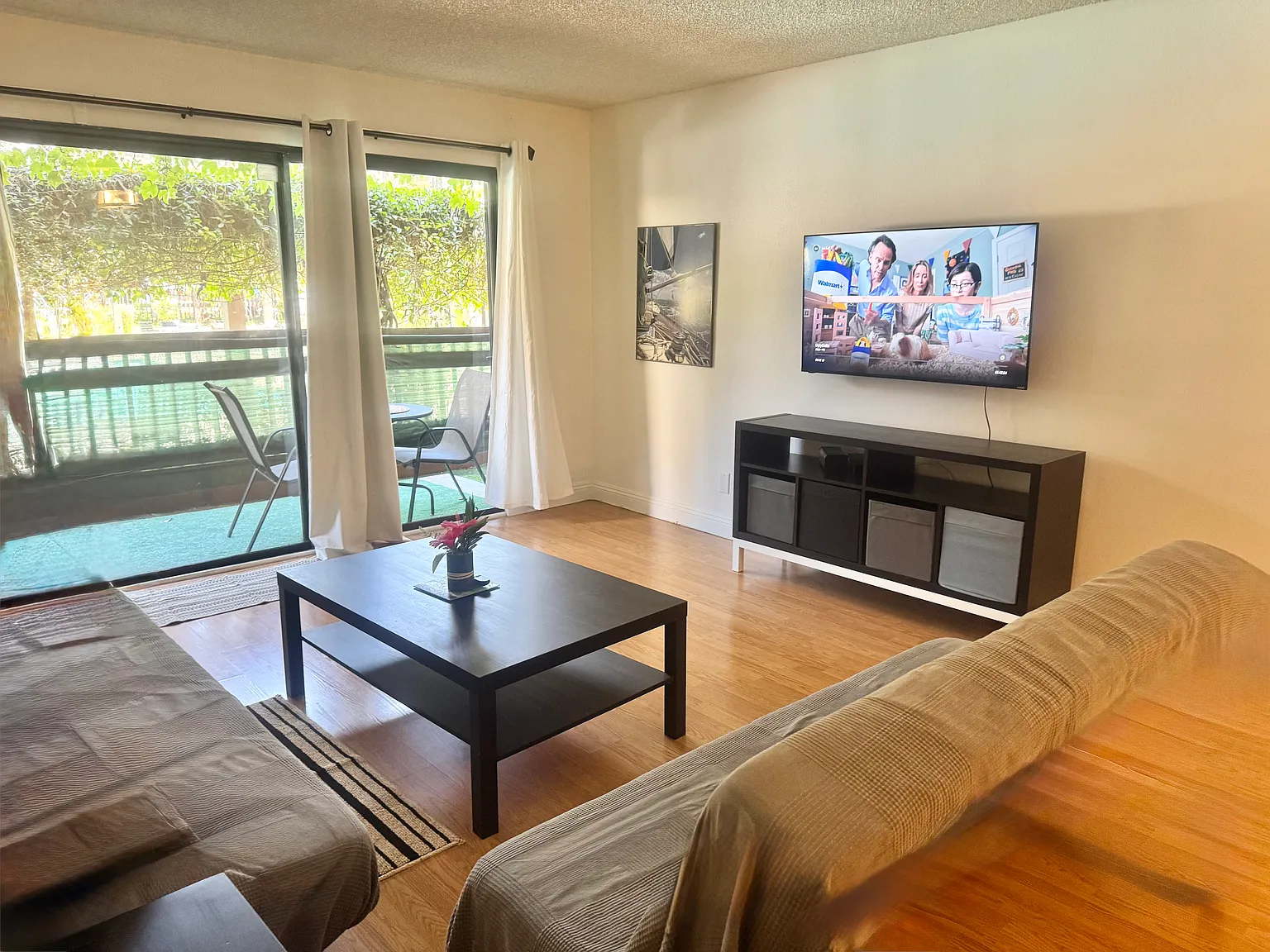 22100 Burbank Blvd — Photo 4