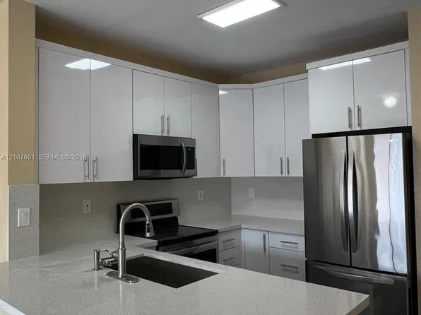 7080 NW 177th St #20313, Hialeah, FL 33015