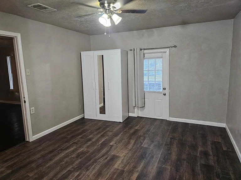 3021 Sunbeam St — Photo 7