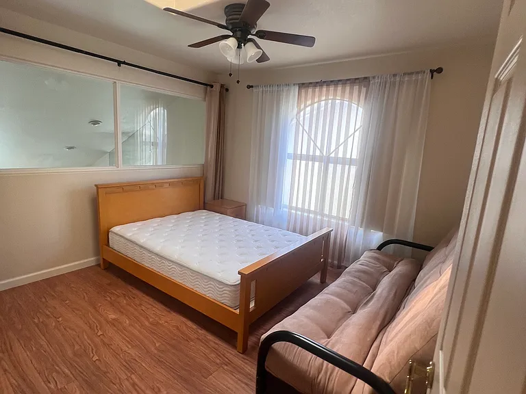 28120 Avenida Maravilla — Photo 7
